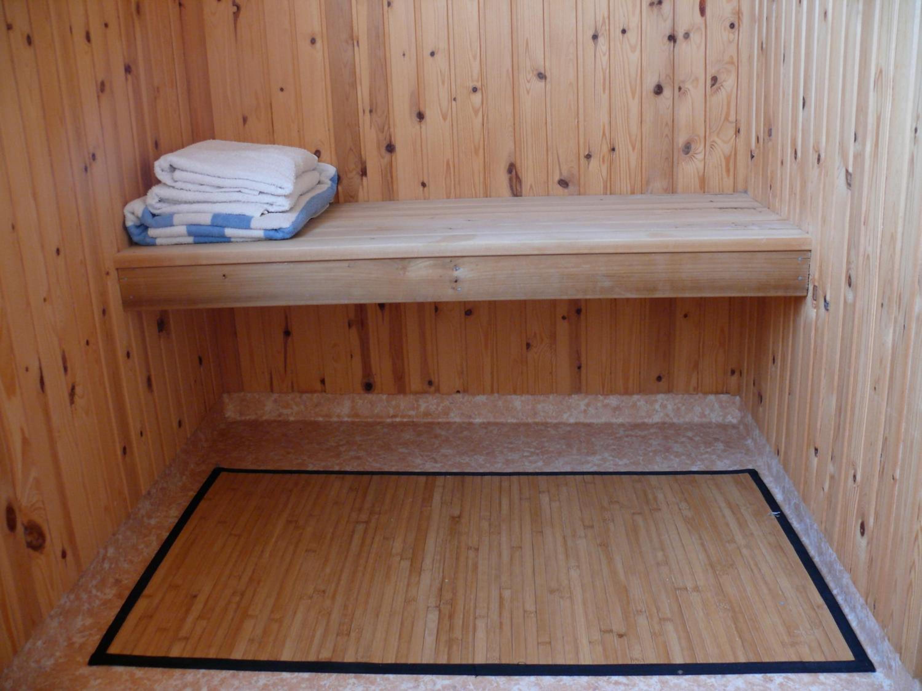 Stora Björnstugan In Laisvallby 13/50