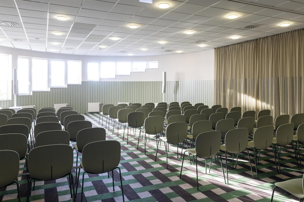 Scandic Stuttgart Europaviertel 40/49