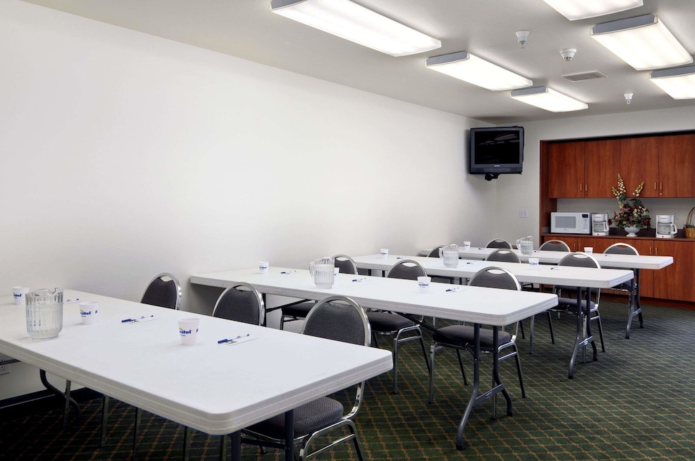 Microtel Inn & Suites By Wyndham Eagle River/Anchorage Are 25/27