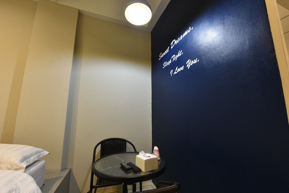 A.M.Place photo2