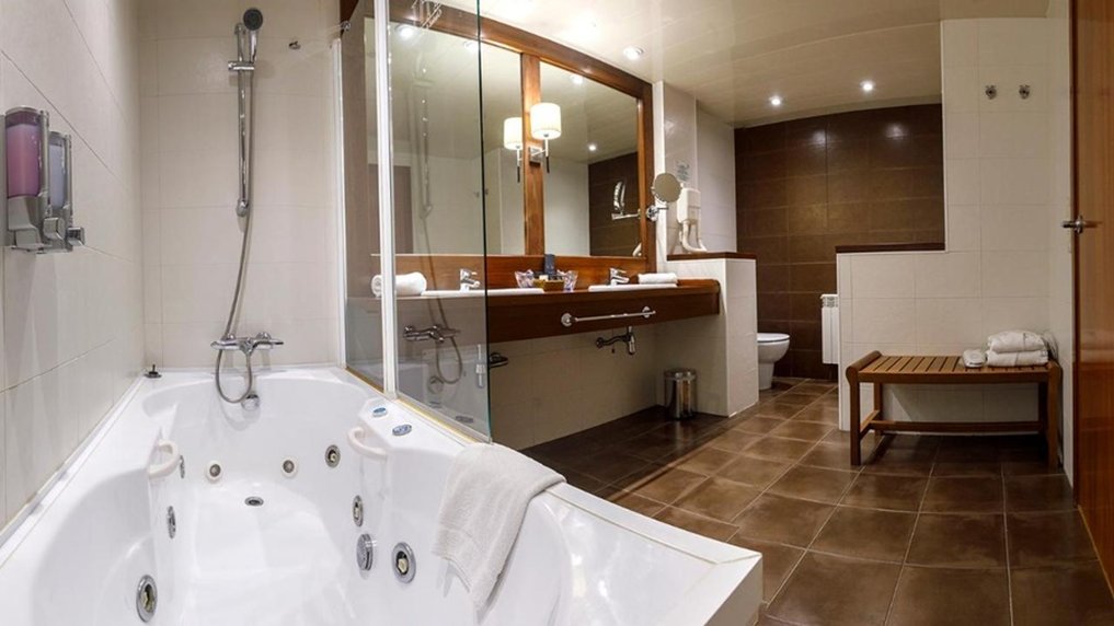 Gran Hotel Ciudad De Barbastro 28/28