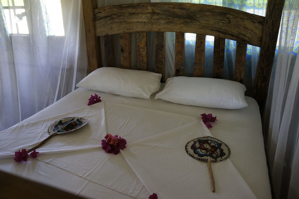 Pemba Lodge 5/50