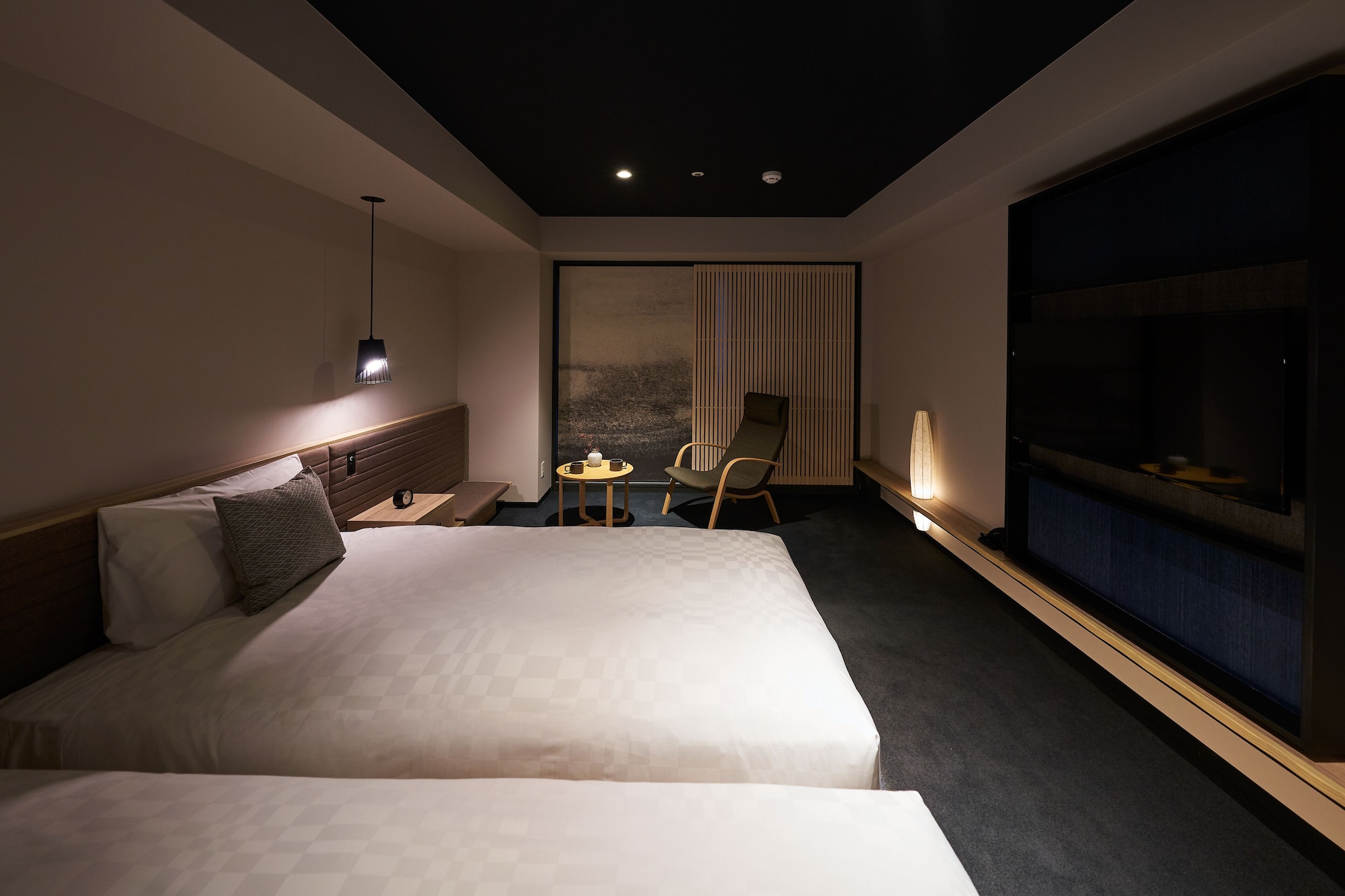 DELUXE, TWIN BEDS
