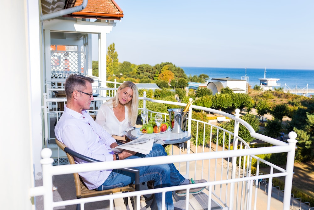 Hotel Kleine Strandburg 7/50