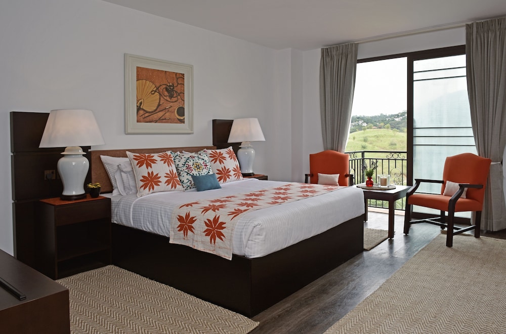 Fox Resorts Kandy 12/49