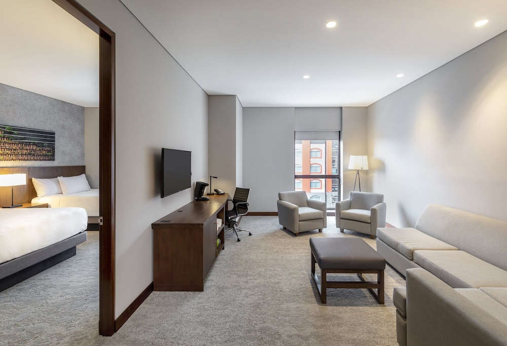 Hyatt Place Bogota Convention Center 36/50