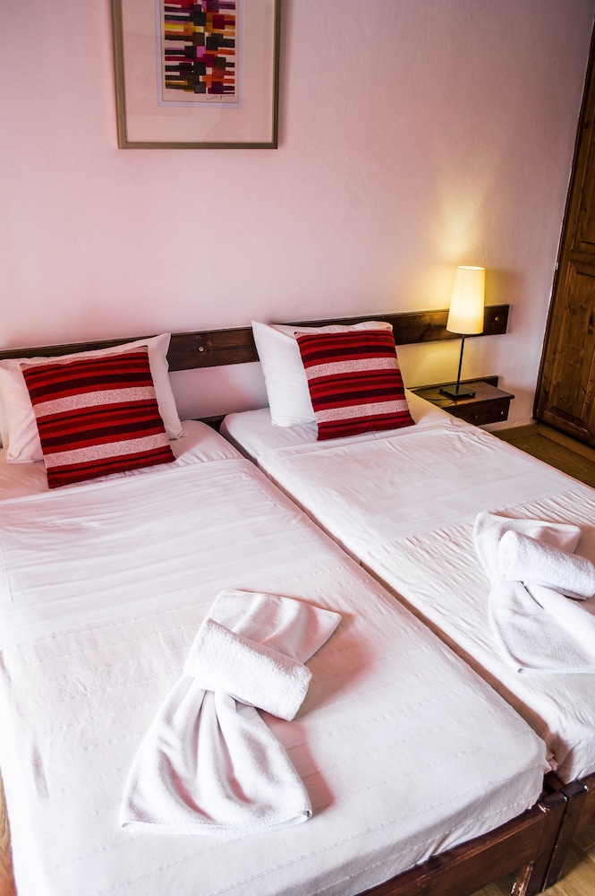 Folies Corfu Hotel Apartments 6/50