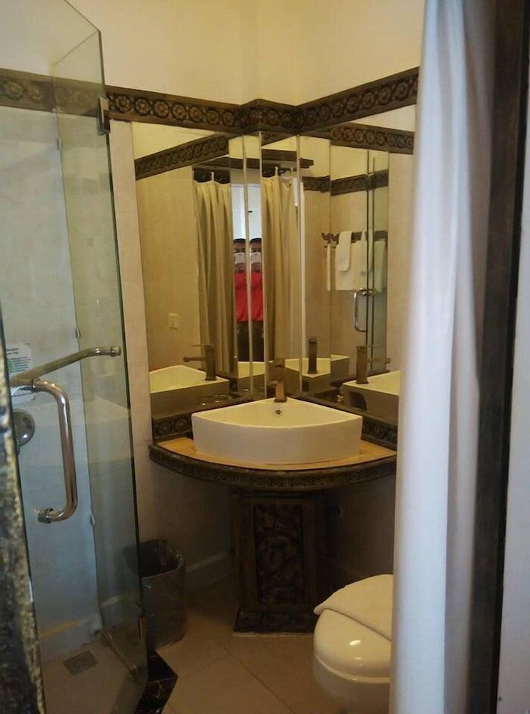 Le Grand Palais Boutique Hotel 98/100