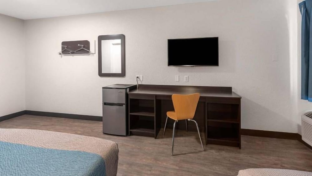 Motel6 Fort Wayne, IN 46/62