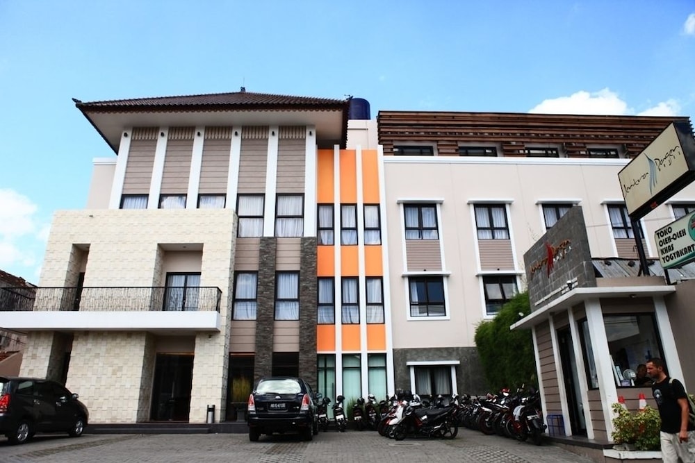 Grand Malioboro Yogyakarta Hotel 2/45