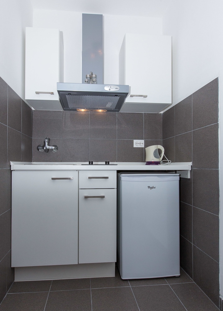 APARTMENTS VILLA ROZA 55/67