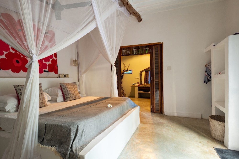 SUITE, DOUBLE BED