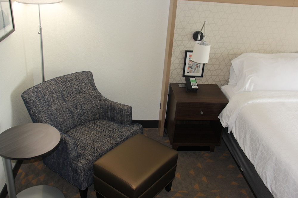 Holiday Inn Southaven Central Memphis 22/66