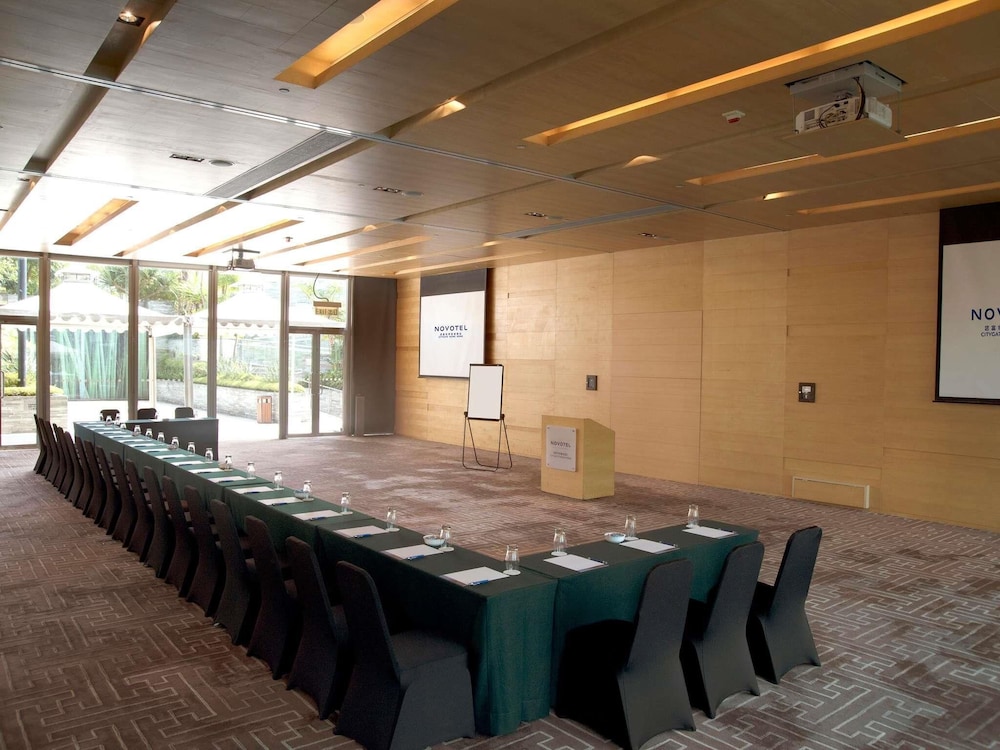 Novotel Citygate Hotel Hong Kong 40/62