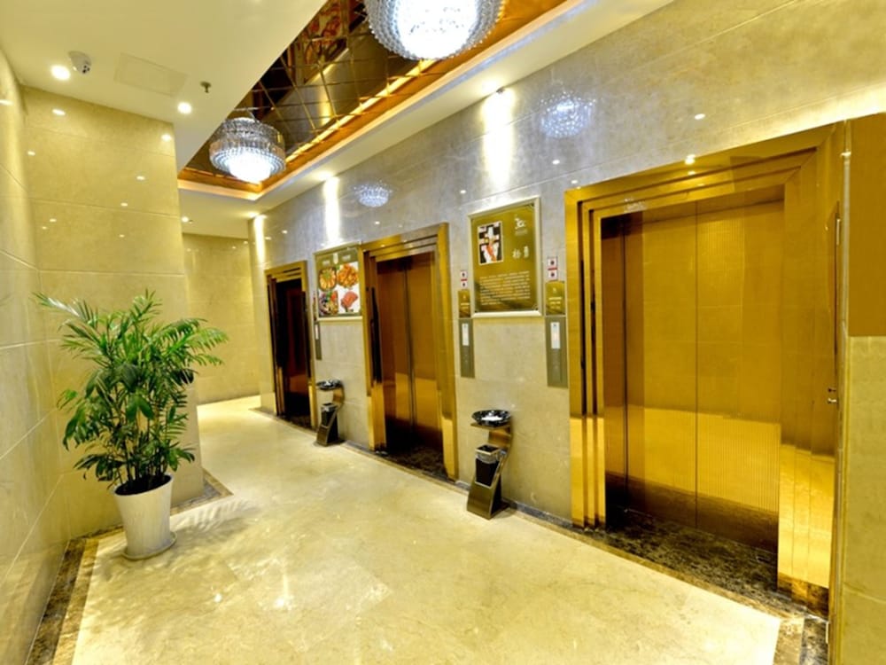 Greentree Eastern Zigong Huashang International City Huichuan Road Hotel 7/46