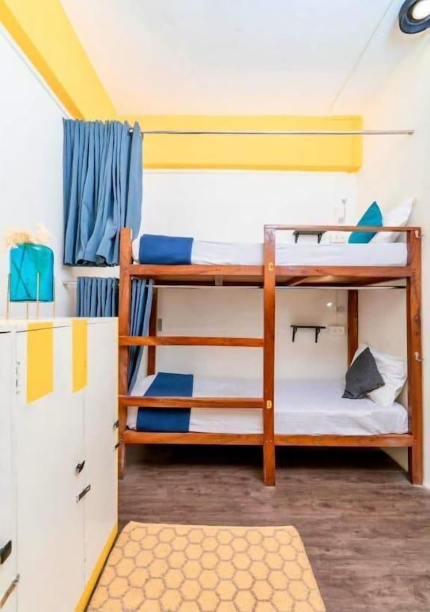MIXED DORM, STANDARD, 4 BEDS