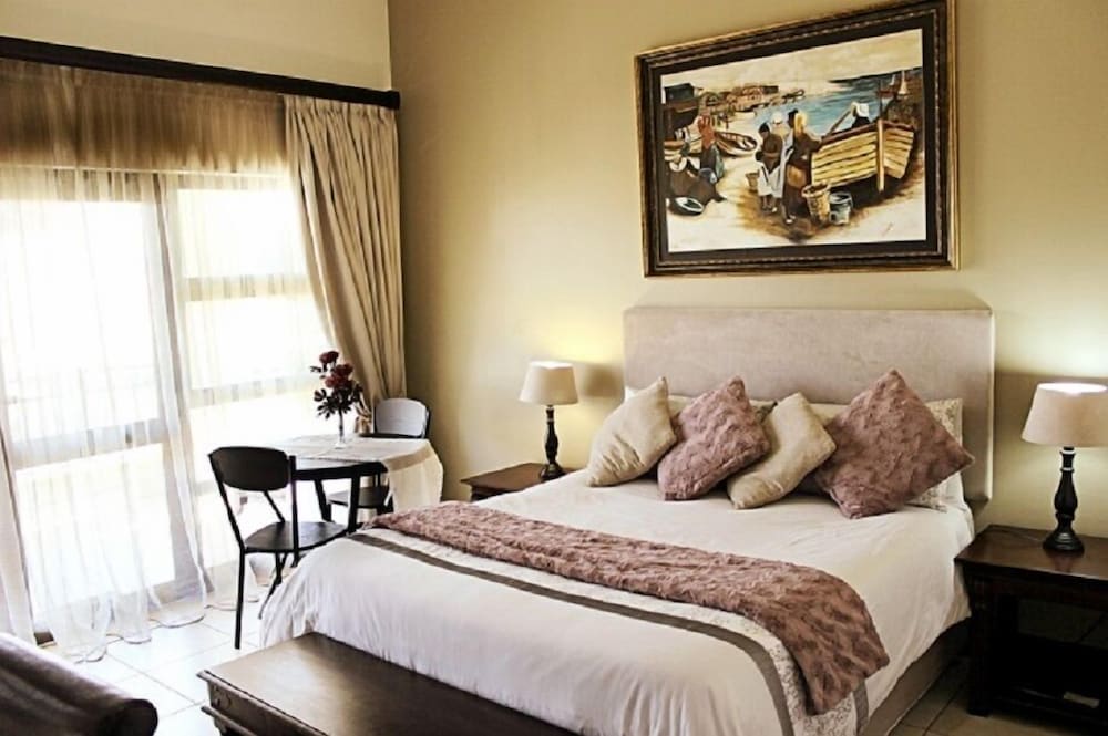 Casa Flora Guesthouse 24/75