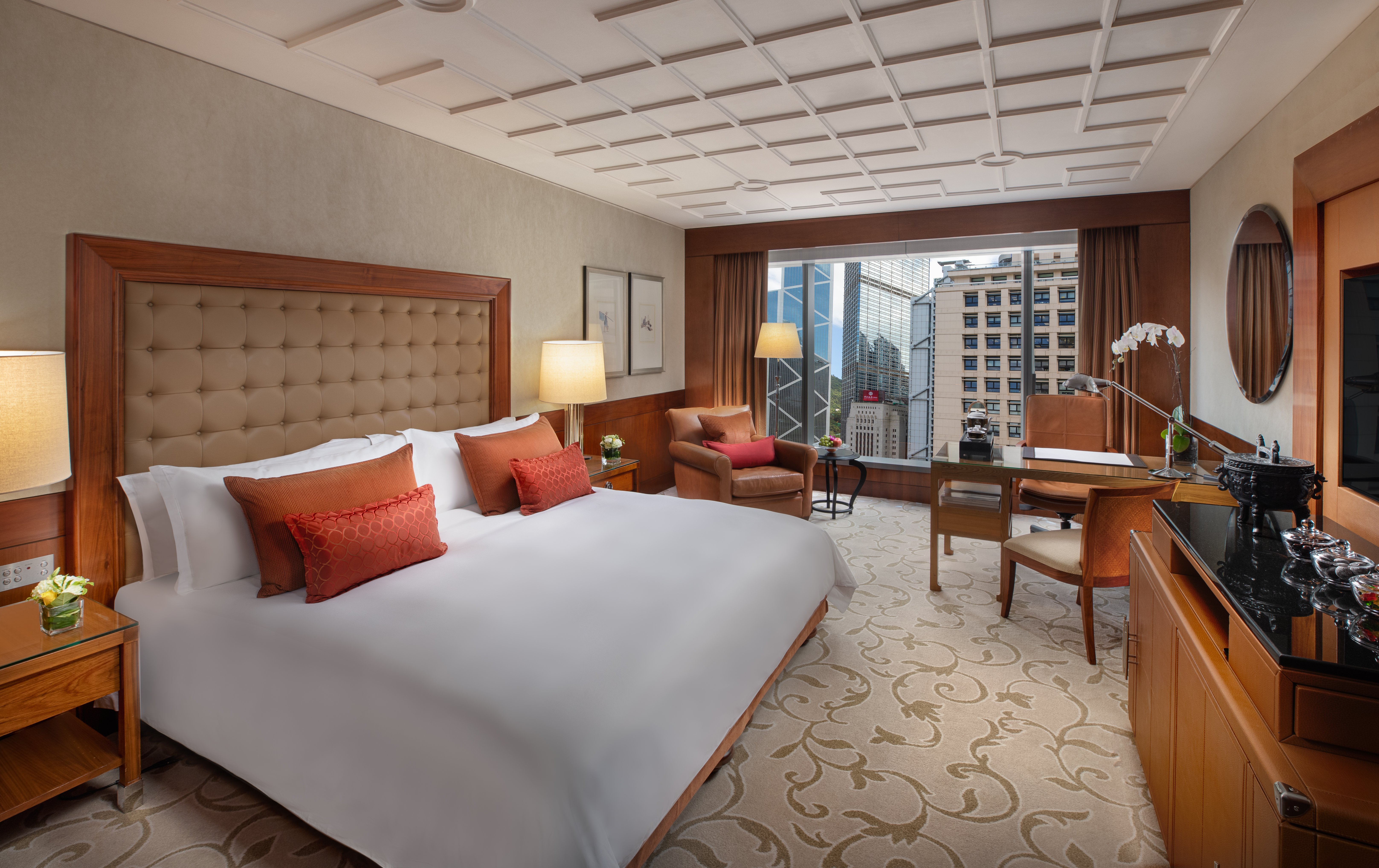 CLUB, KING BED, CITY VIEW