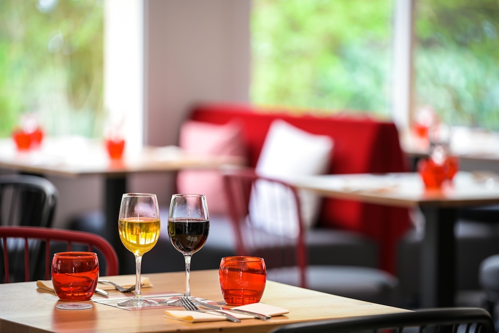 Logis Hotel Angers Sud Rest Henriett 13/30