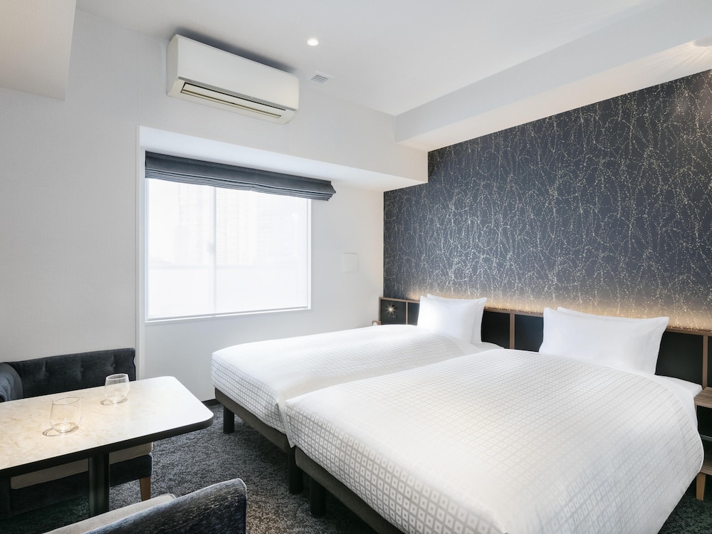 Residential, Single, Twin Beds