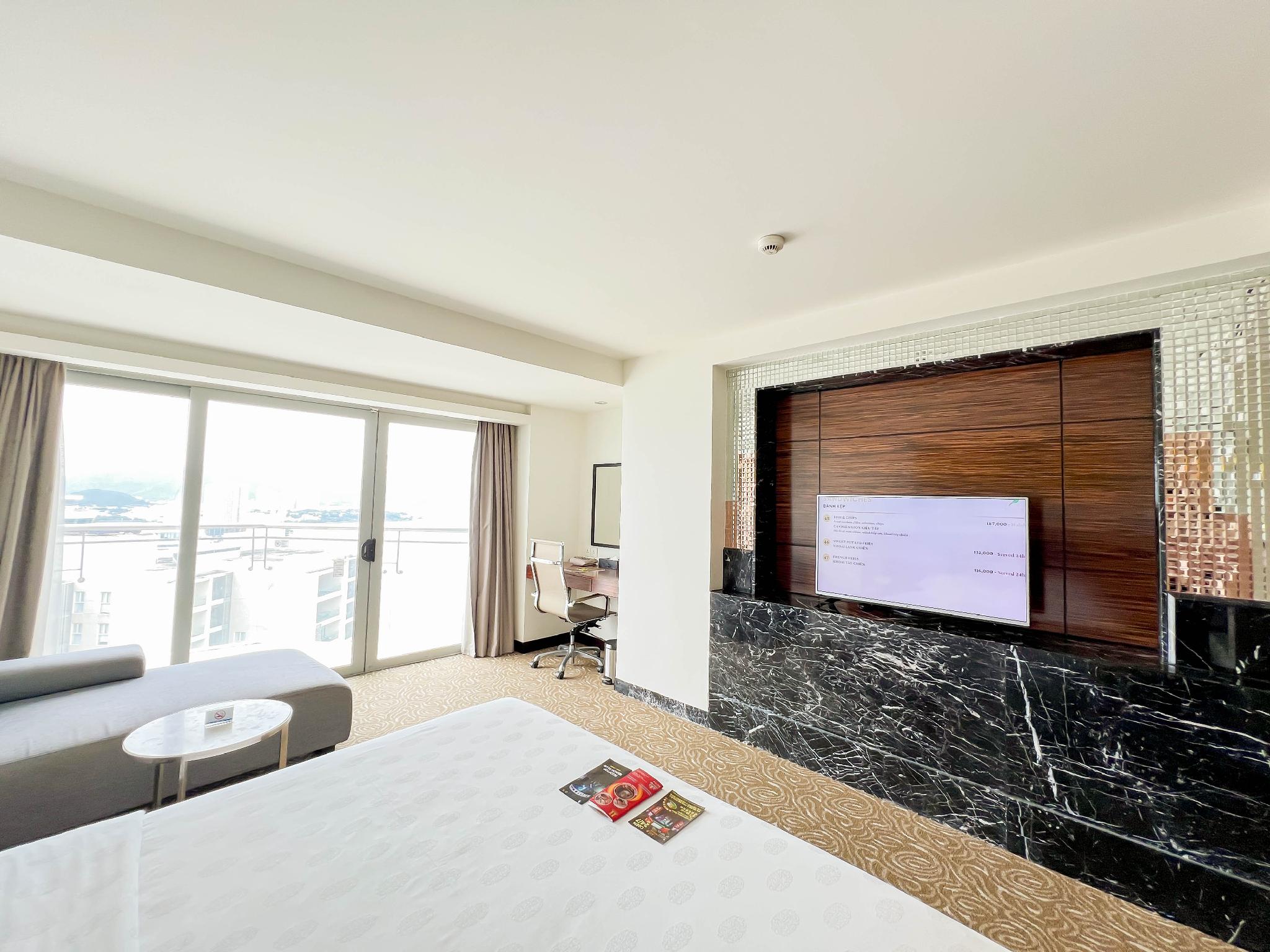 Deluxe, Twin Beds, Ocean View, Balcony