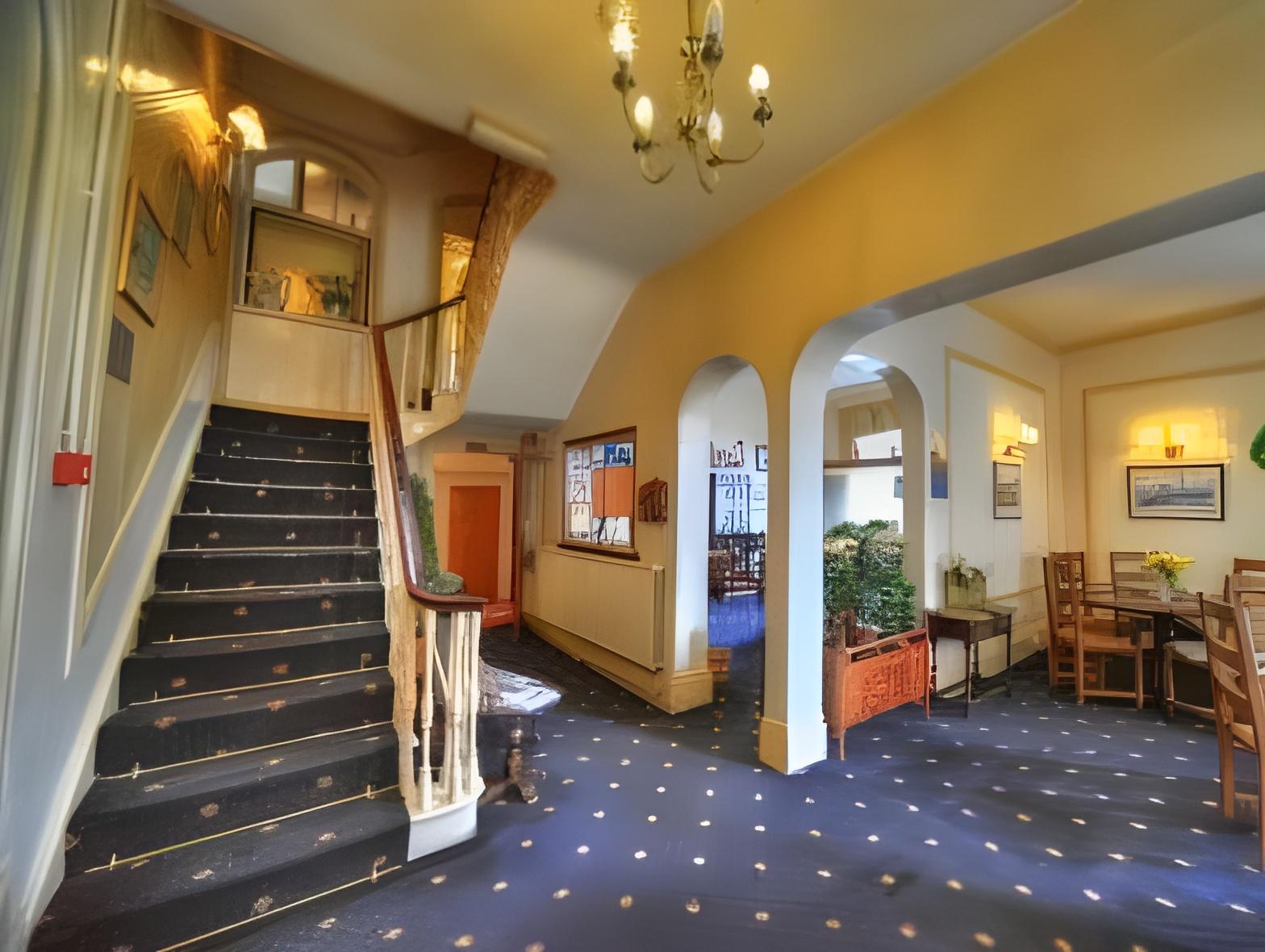 Great Malvern Hotel 17/30