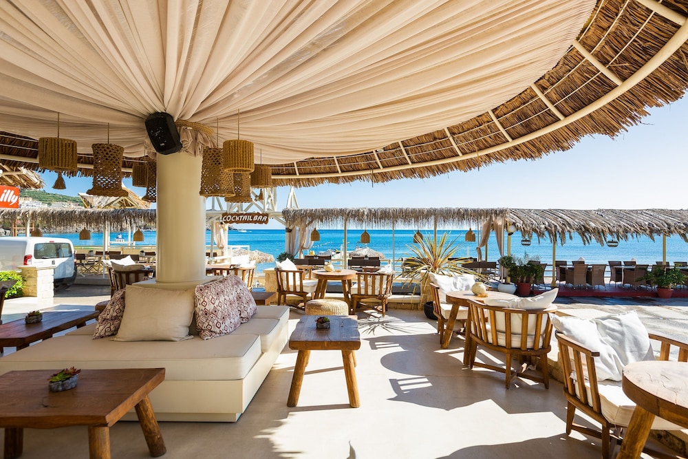 Nostos Beach Boutique Hotel 73/73