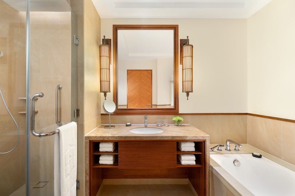 Shangri La Hambantota 14/67