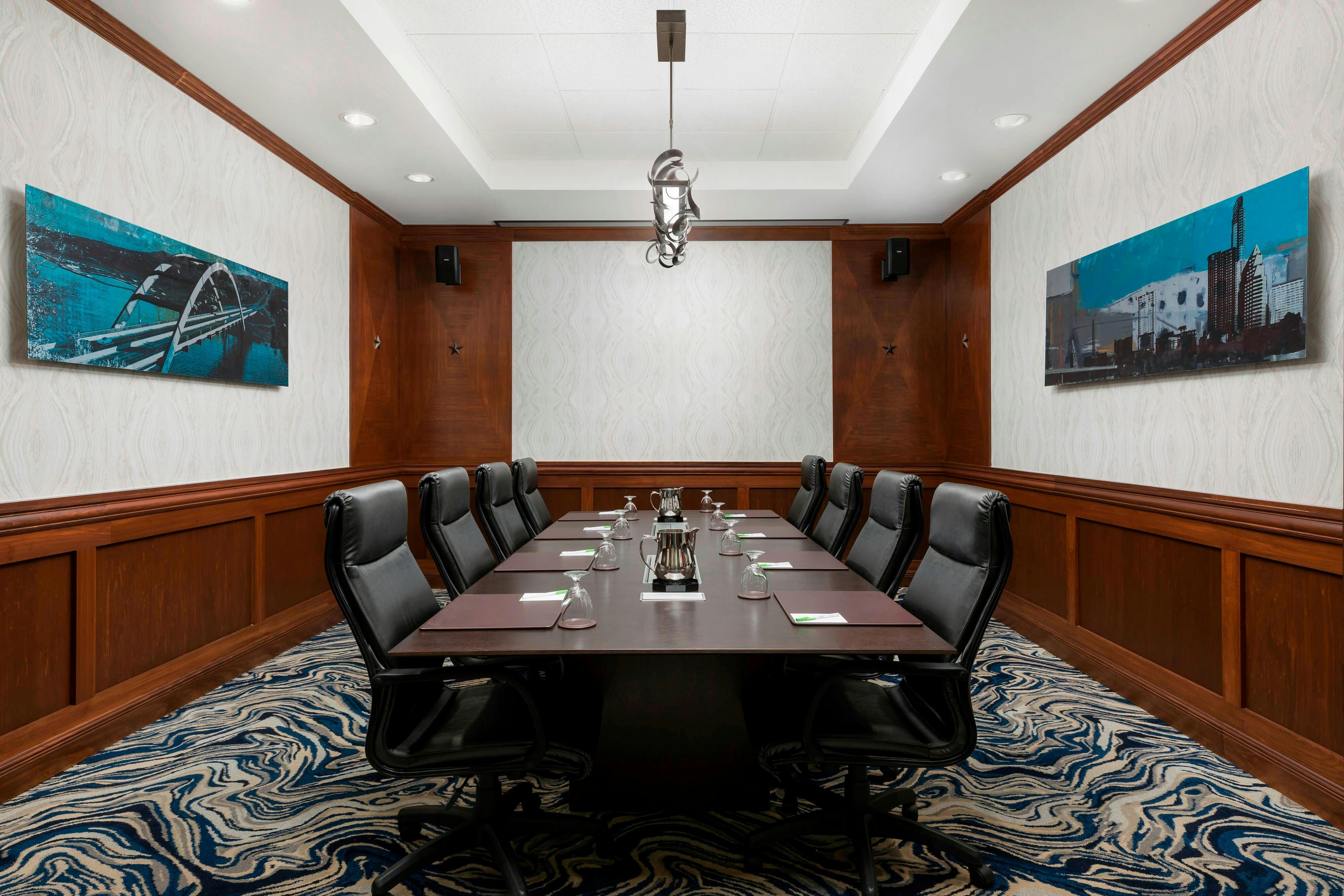 Courtyard By Marriott Austin Downtown Convention Center 21/25