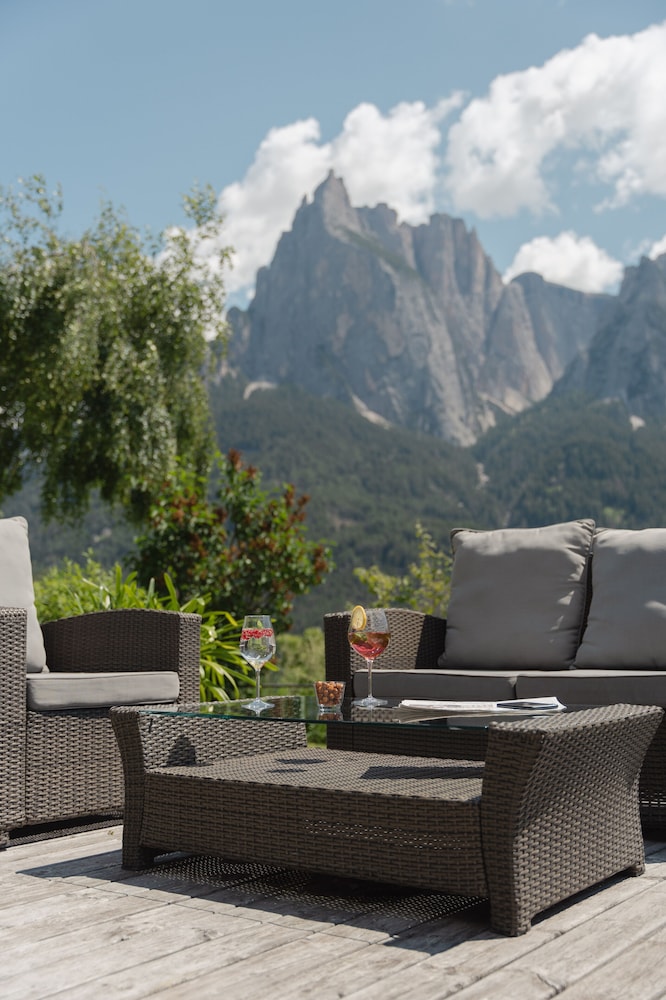 MIRABELL SILENCE & SCHLOSSHOTEL 43/50