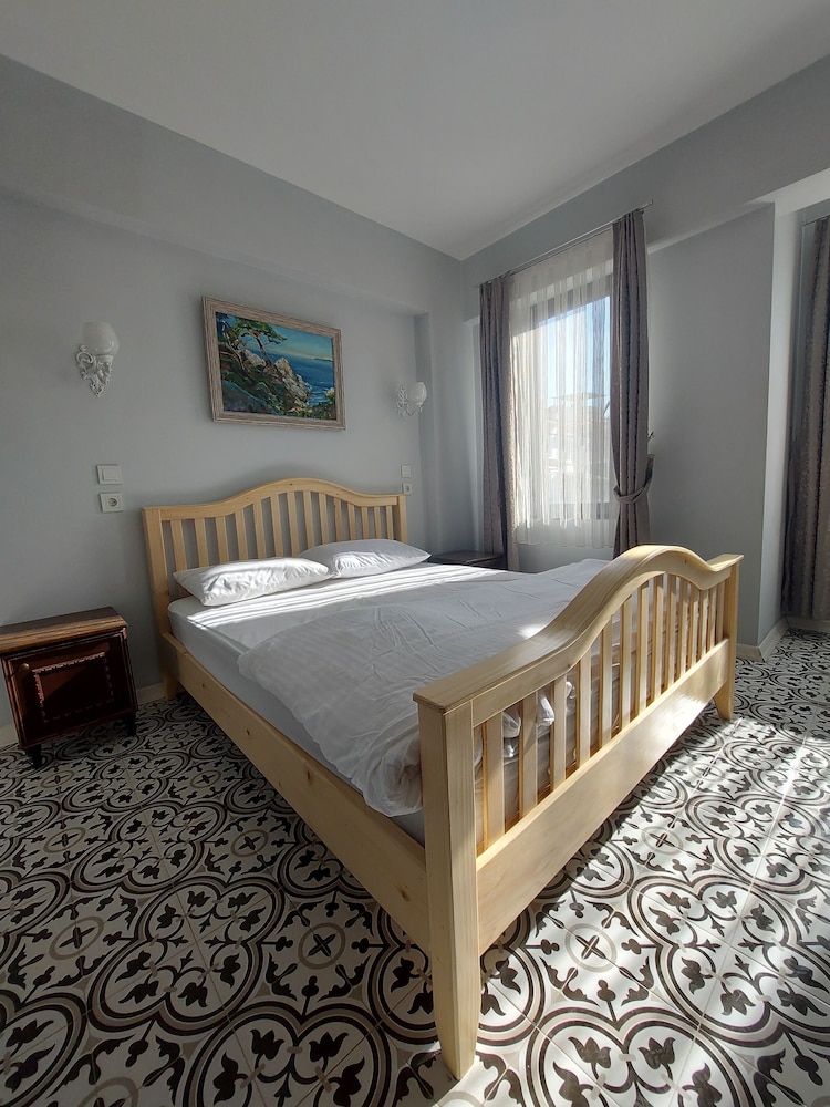 Alada Garden Bozcaada 12/32