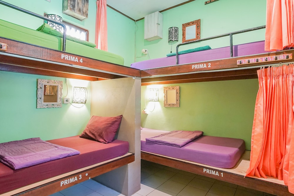 Padi-Padi Backpackers Home 21/50