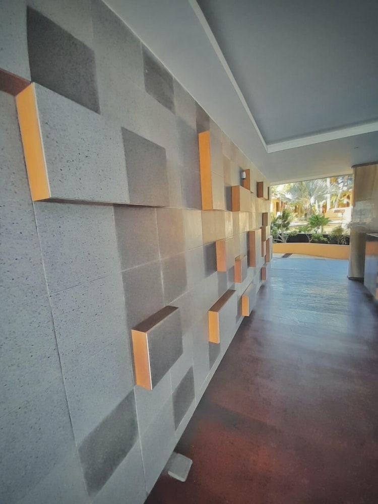 Laguna Gili Beach Resort 6/60