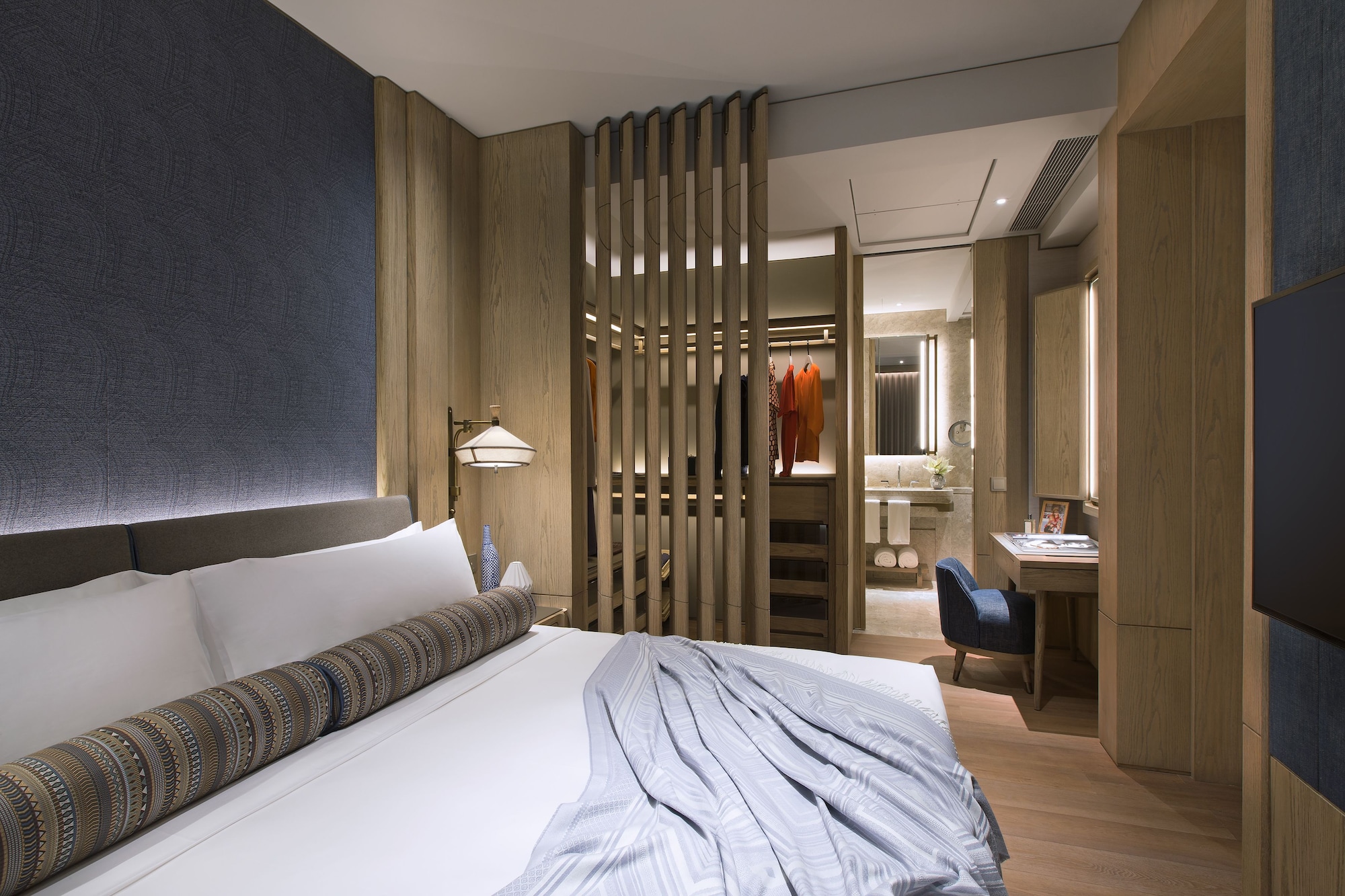 Artus, Twin Beds, 2 King Beds