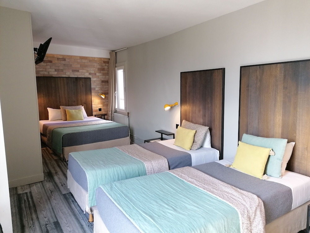 HOTEL MICHELET ODEON 11/50