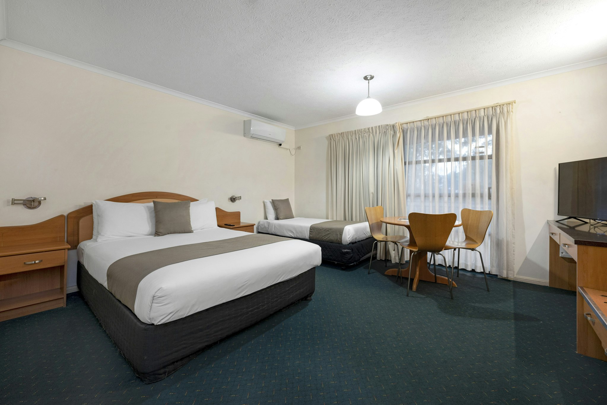 Pegasus Motor Inn And Serviced Apartments 14/47