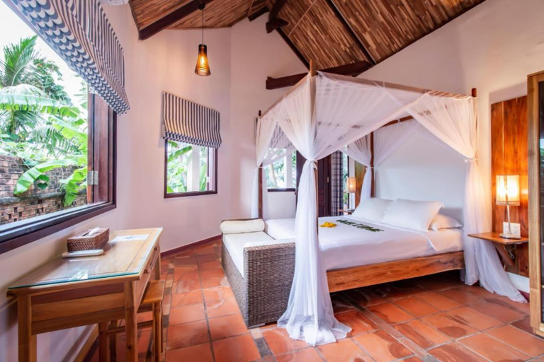2 Bedrooms, Beach House, Villa