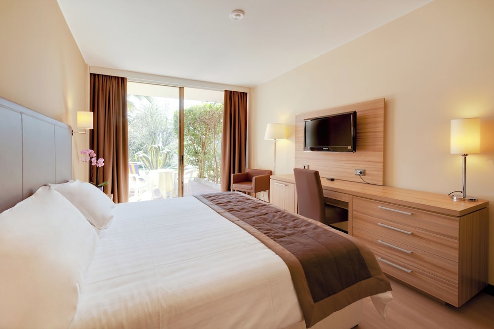 URBAN, COMFORT, DOUBLE OR TWIN BED, GARDEN VIEW, GROUND FLOOR