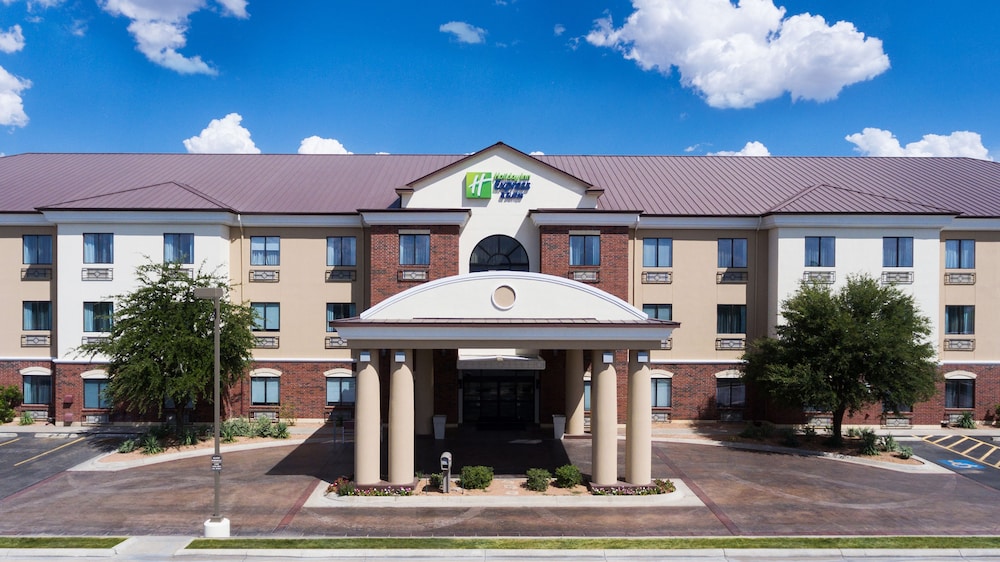 Holiday Inn Express Hotel And Suites Midland Loop 250 3/71