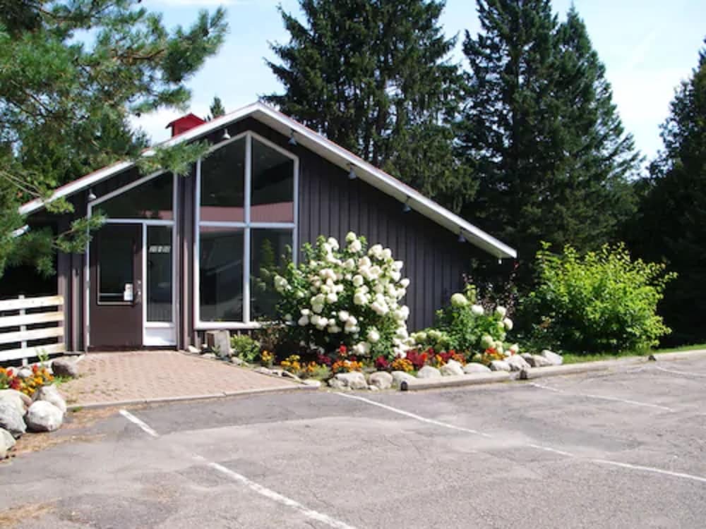 Auberge Mountain View Inn 25/32