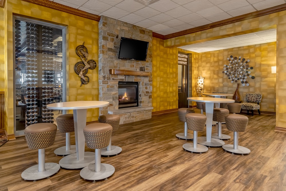 El Rancho Hotel 26/42