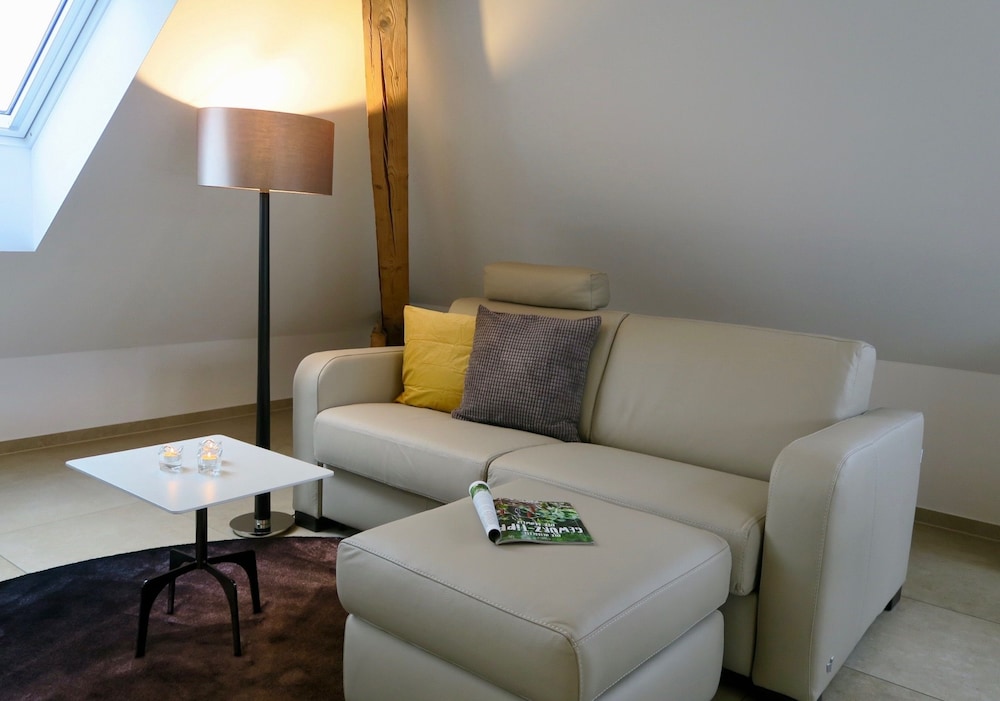 Zurich Furnished Homes 26/50
