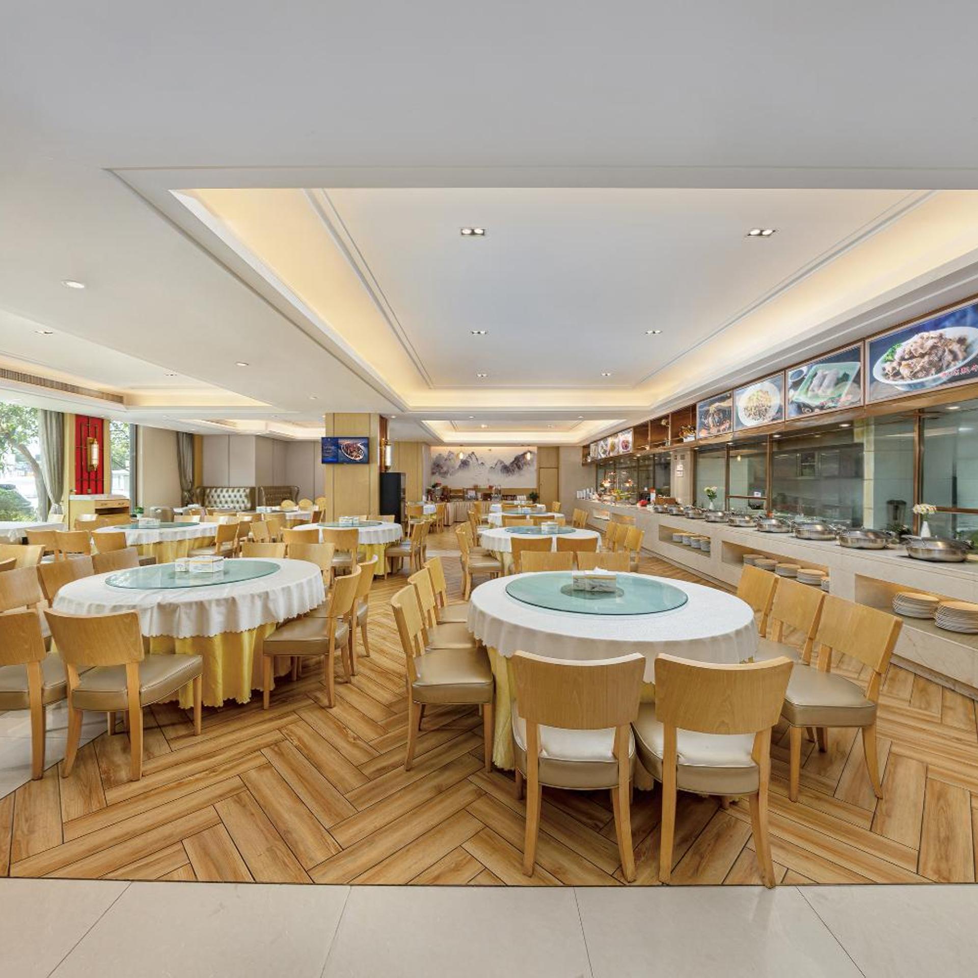 Vienna International Hotel (Xi'an Big Goose Pagoda) 35/51