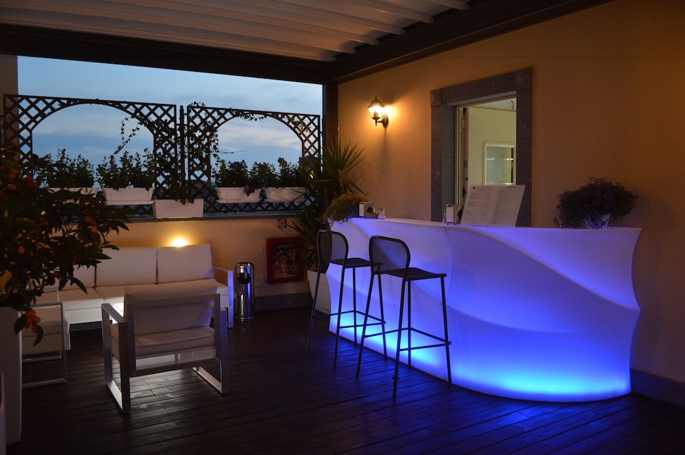 Hotel Montecarlo Roma 43/48