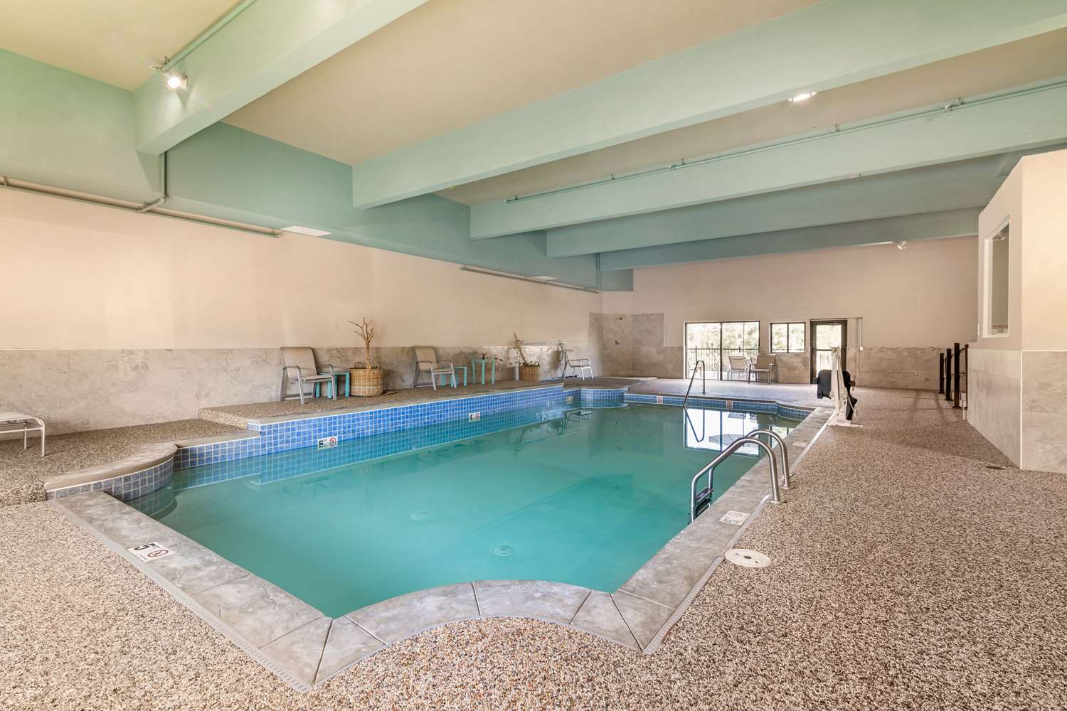 Best Western Plus Landmark Inn 42/43
