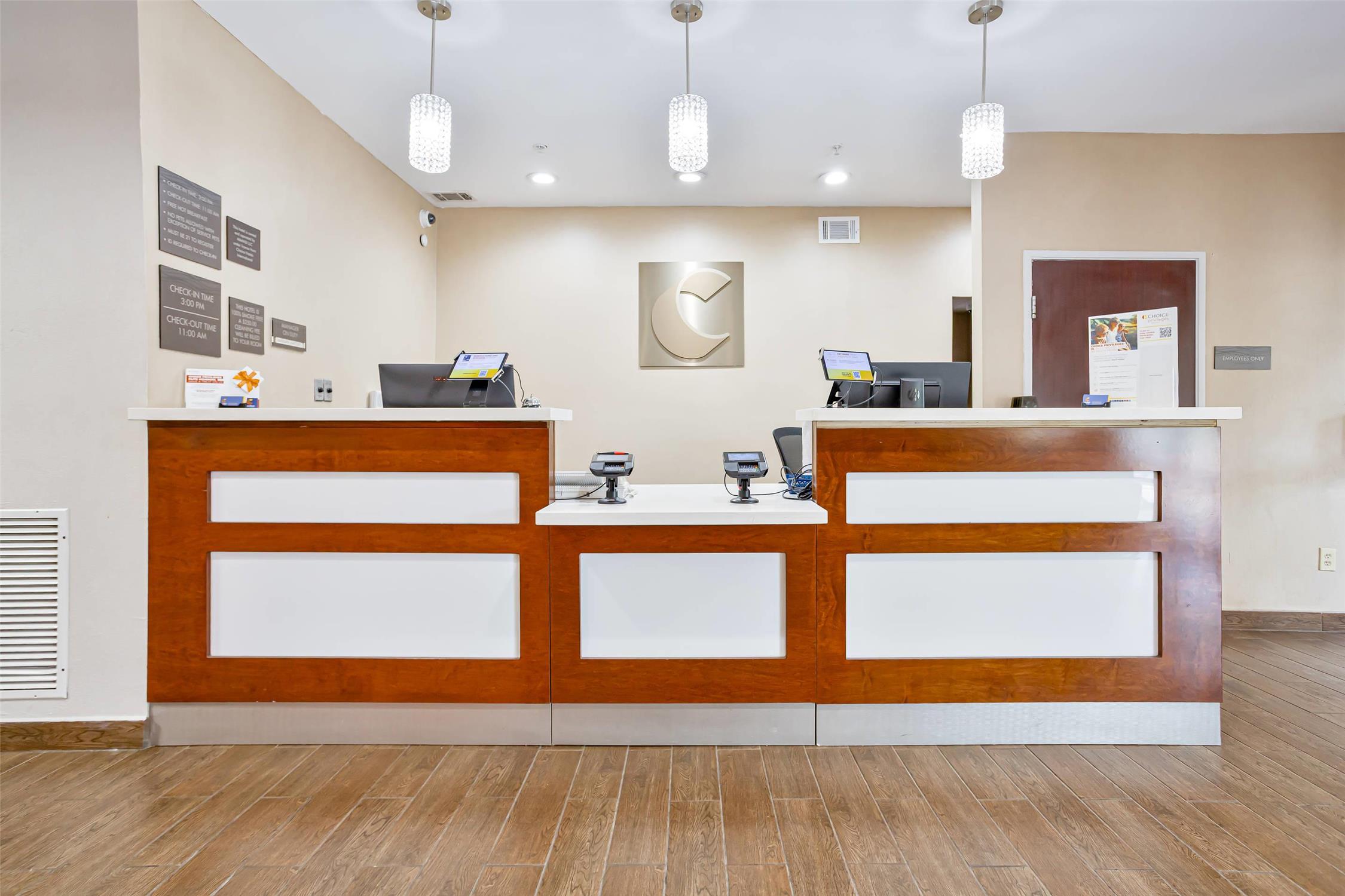 Comfort Inn and Suites Montgomery East Carmichael Rd 7/54