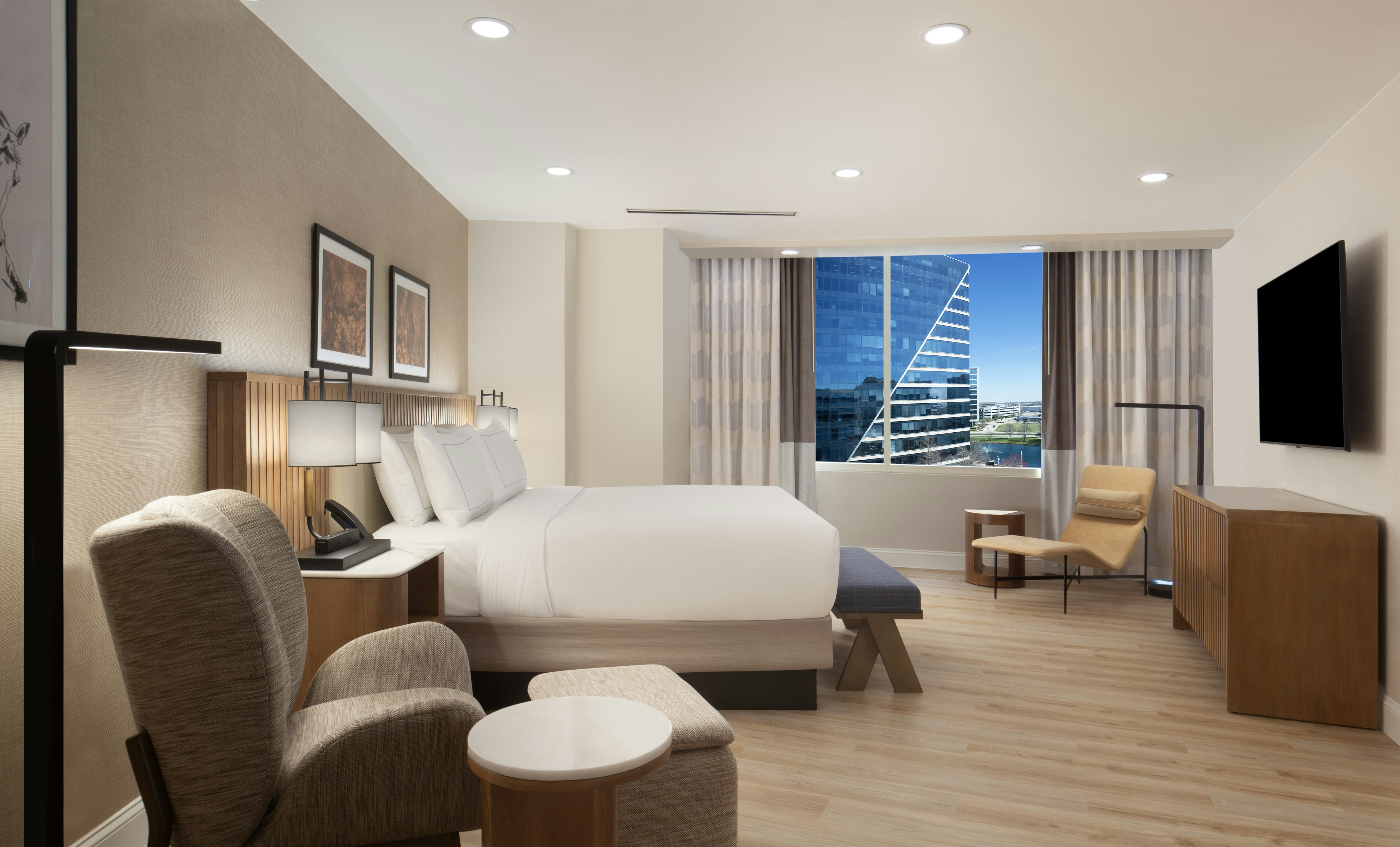 PRESIDENTIAL, SUITE, KING BED