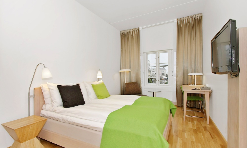 Thon Hotel Kristiansund 12/48