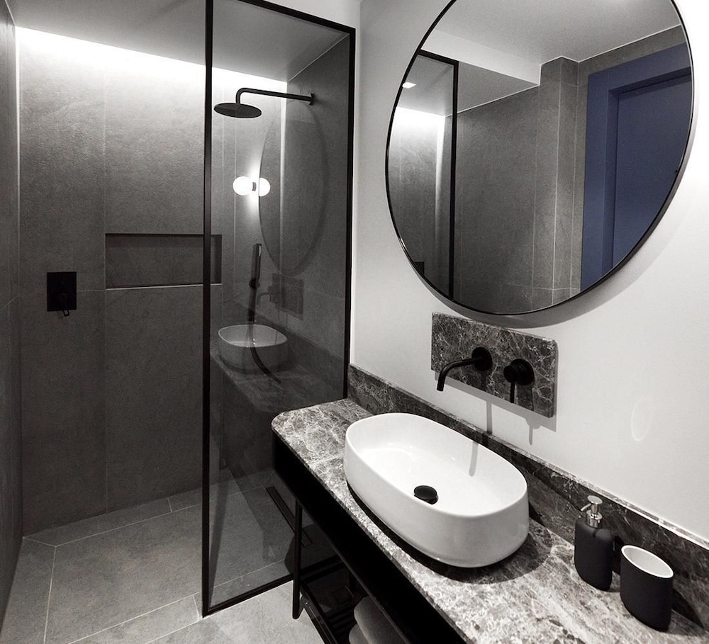Roomore Apartments 45/50