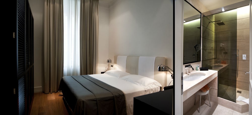Isa Hotel 13/58